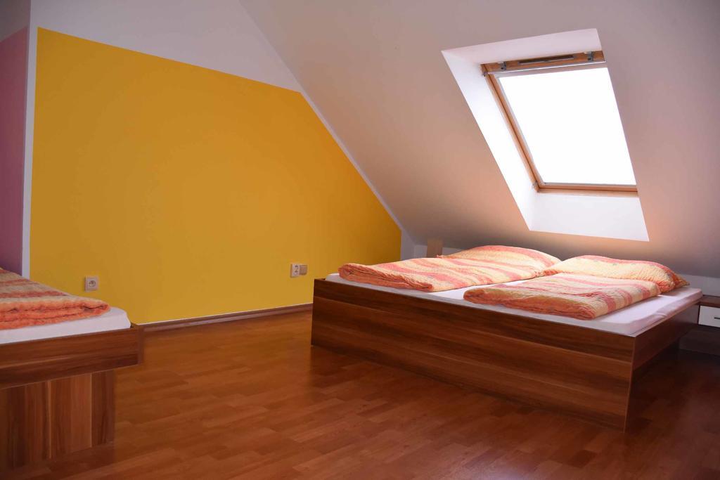 Penzion U Holuba Hradcovice Exterior photo