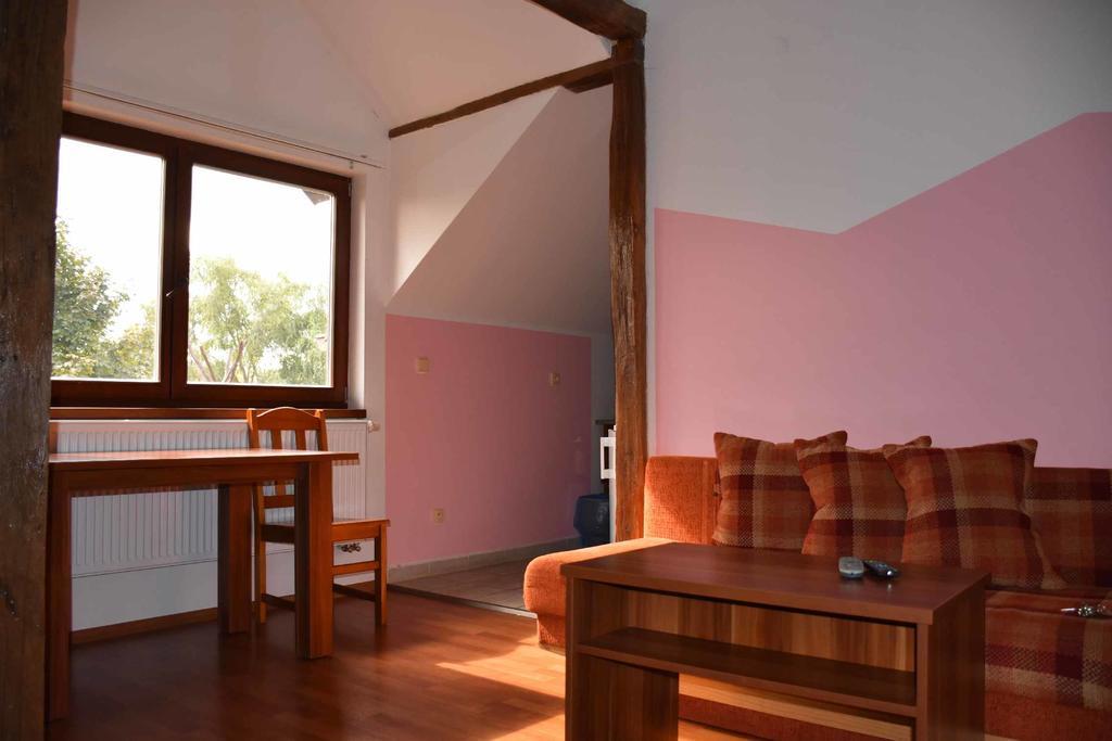 Penzion U Holuba Hradcovice Exterior photo